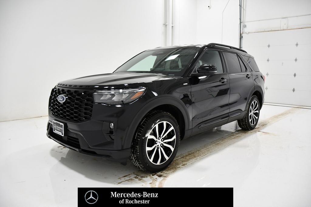 2025 Ford Explorer ST-Line AWD