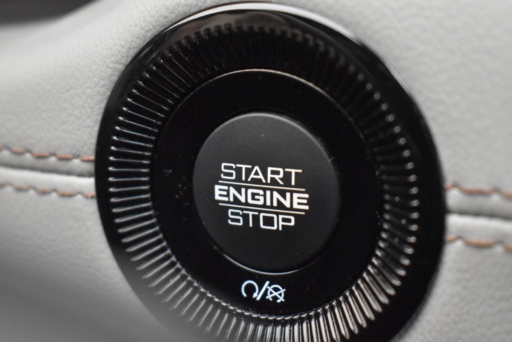 Thumbnail: 2025 Jeep Compass - 17