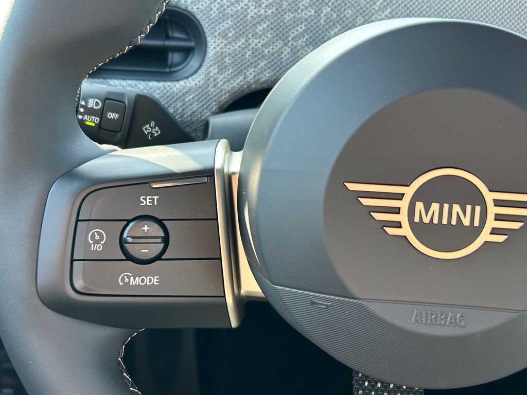 Thumbnail: 2026 MINI Cooper - 18