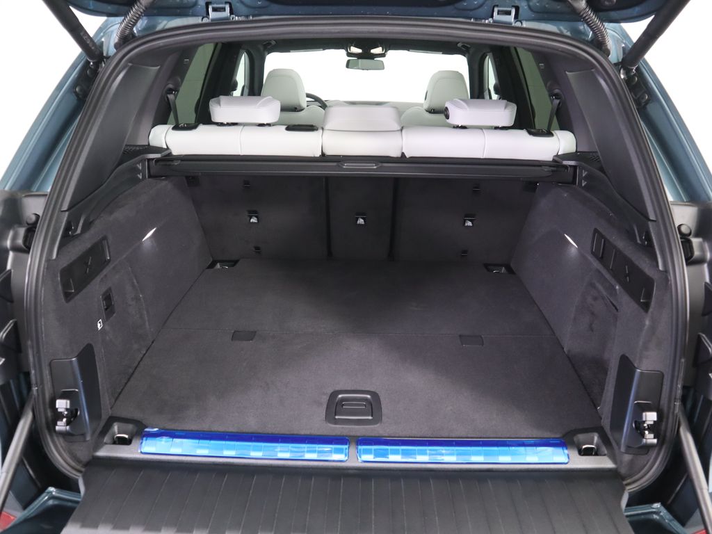 Thumbnail: 2026 BMW X5 - 29