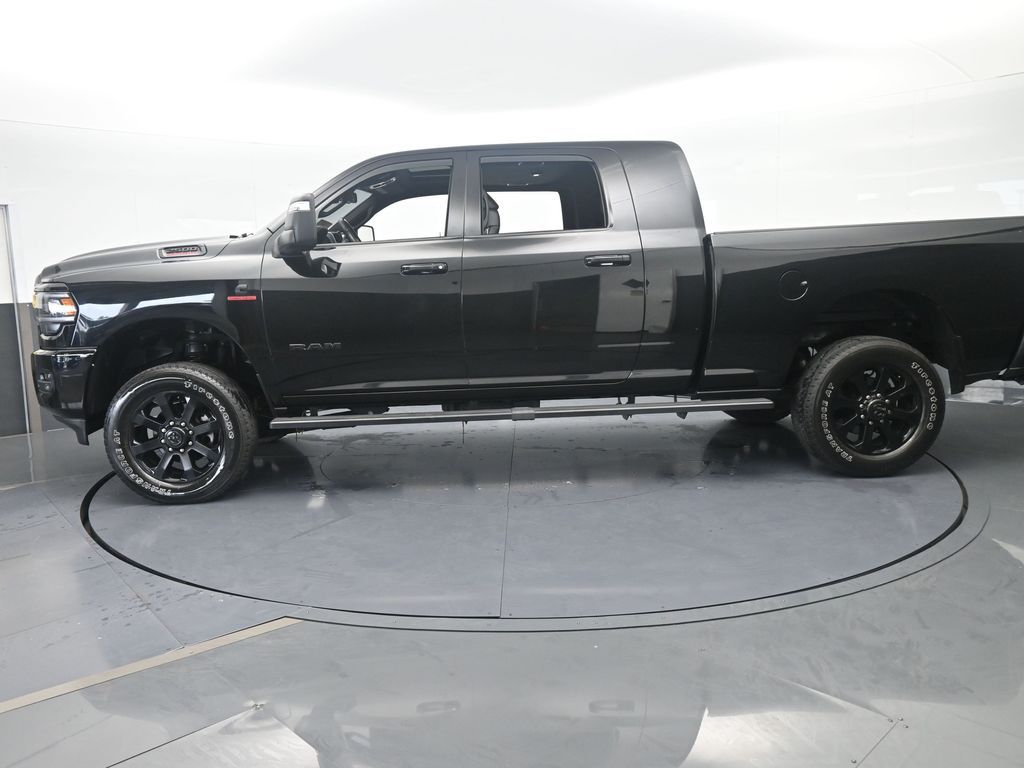 Used 2024 Diamond Black Crystal Pearlcoat Ram Laramie image 3