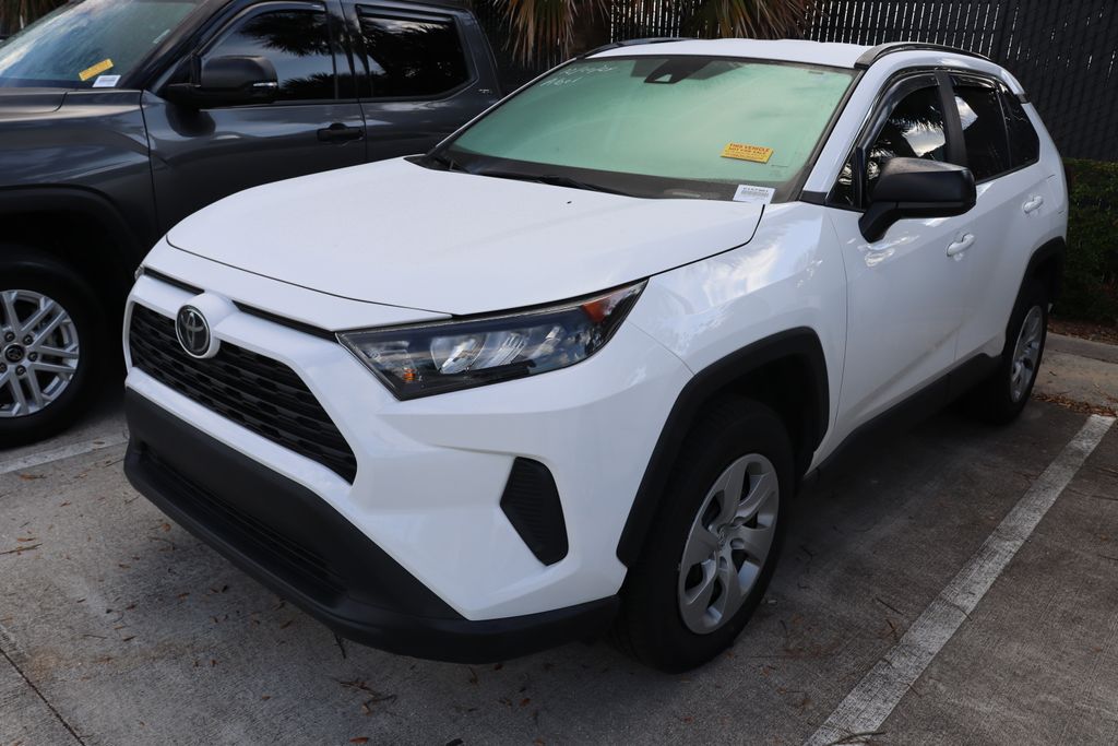 2021 Toyota RAV4 LE 2