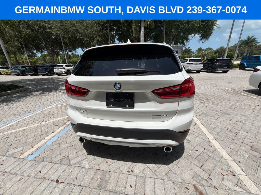 Used 2021 White BMW sDrive28i image 8