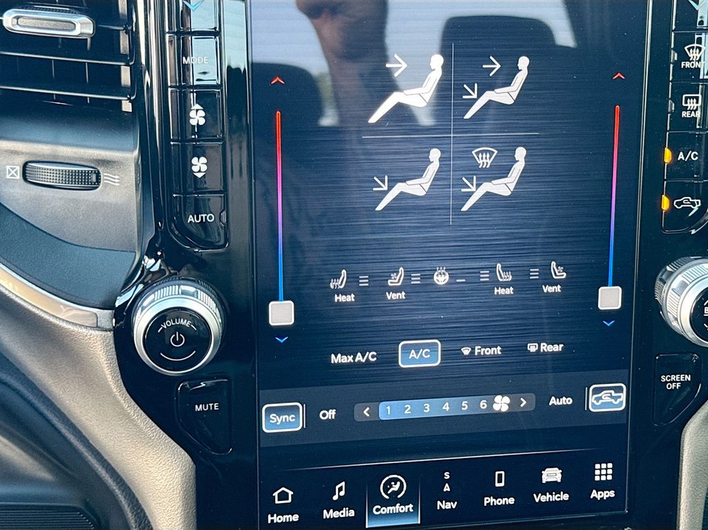2024 RAM Ram 3500 Pickup Laramie - Photo 20
