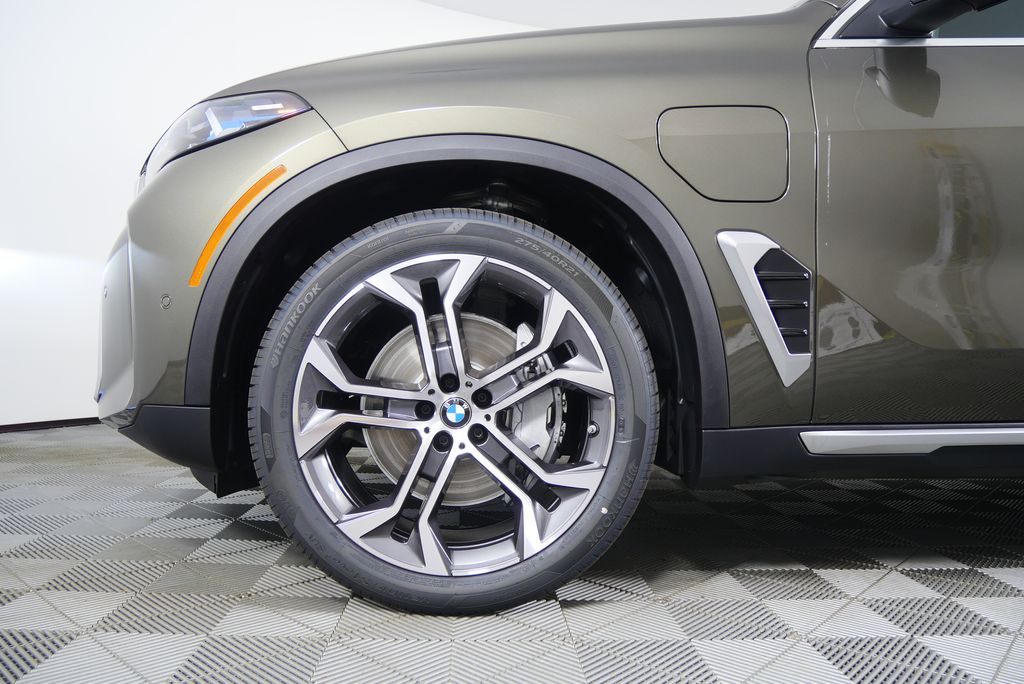 Thumbnail: 2026 BMW X5 - 7