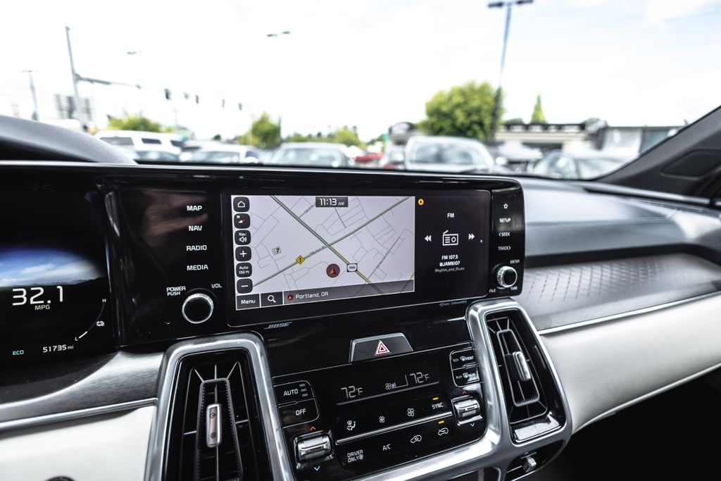 2023 Kia Sorento Plug In Hybrid SX Prestige thumbnail 11