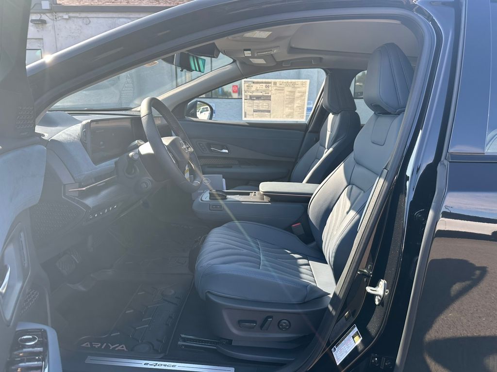 2025 Nissan Ariya PLATINUM+ e-4ORCE