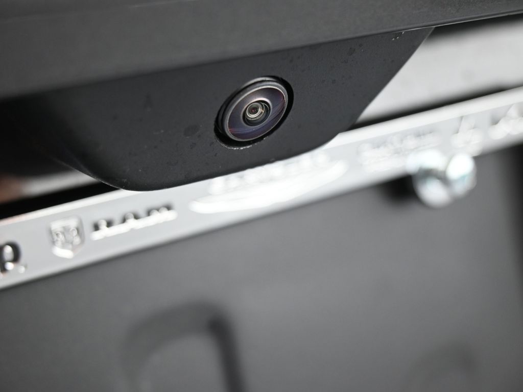 New 2025 Baltic Gray Metallic Clearcoat Jeep Altitude X image 32