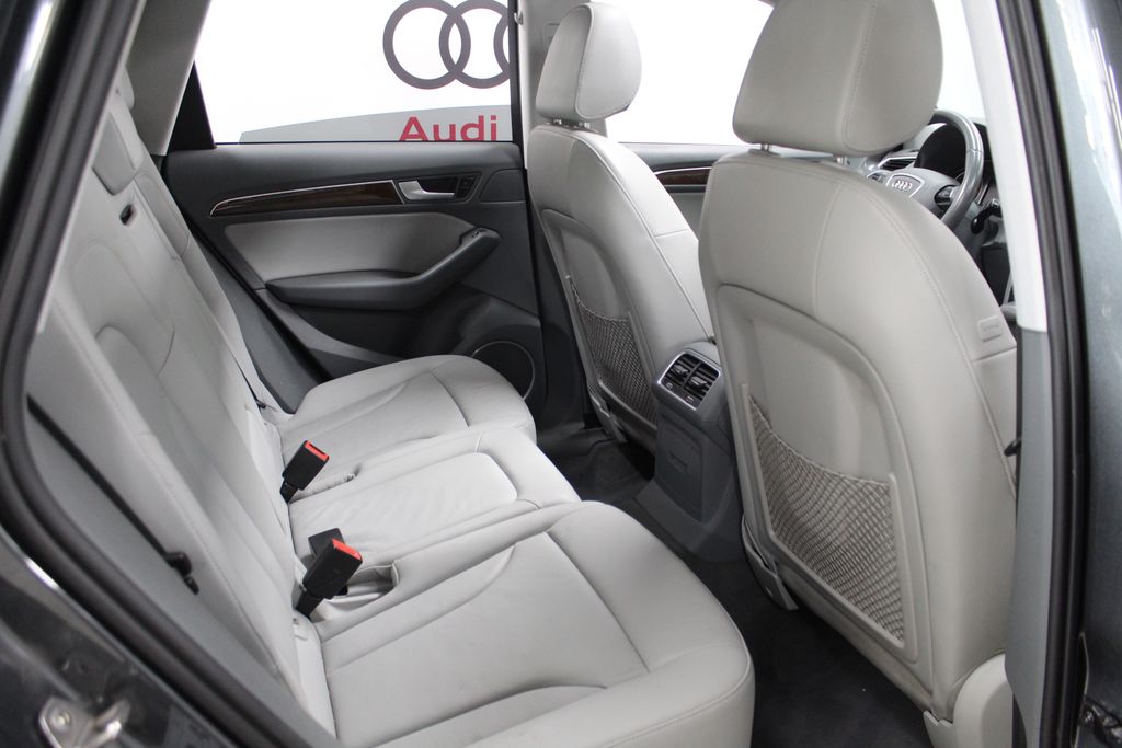 Thumbnail: 2017 Audi Q5 - 27