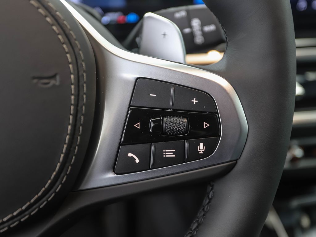 Thumbnail: 2026 BMW X5 - 12