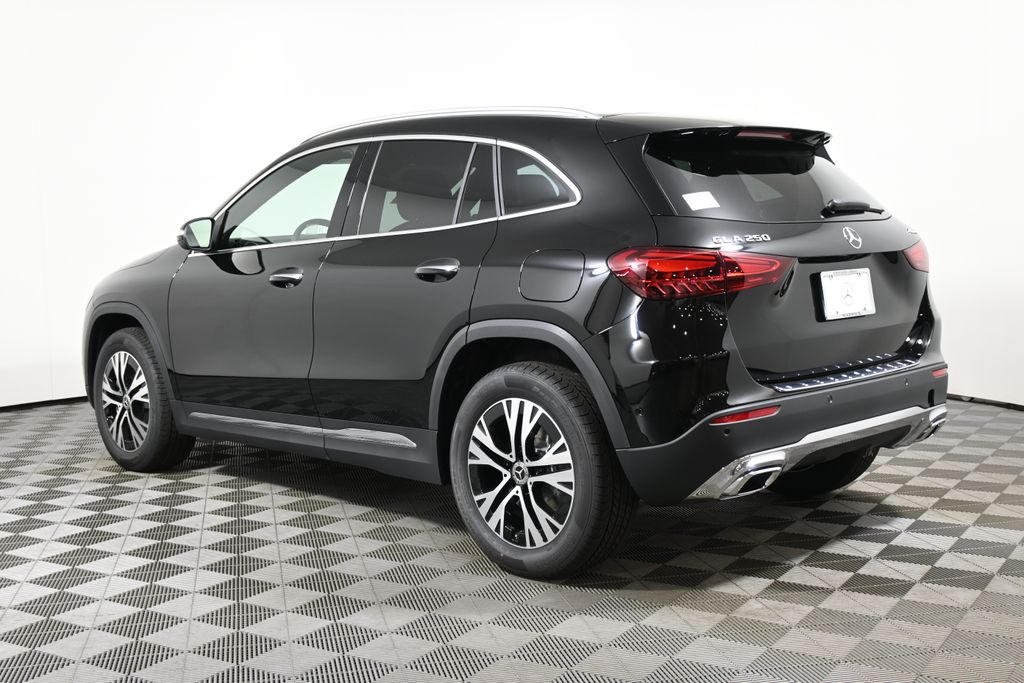 2025 Mercedes-Benz GLA 250 4MATIC 5