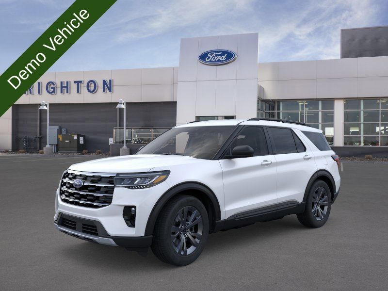 Star White Metallic Tri-Coat 2026 Ford Explorer SUV / Crossover All-Wheel Drive Automatic