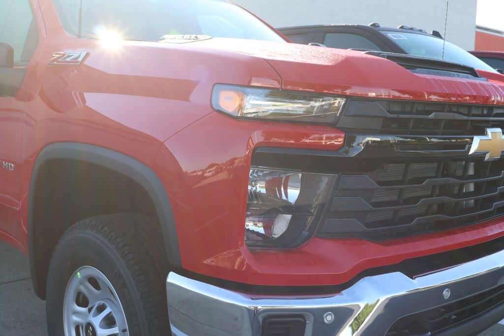 Thumbnail: 2026 Chevrolet Silverado 2500 - 3