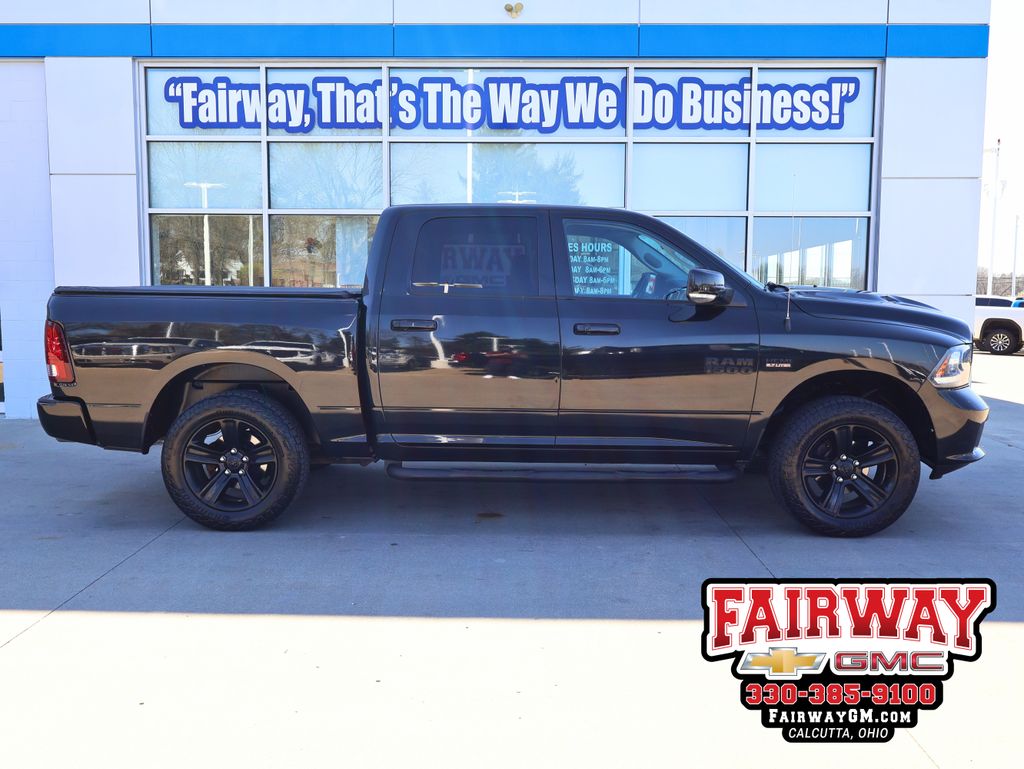 Brilliant Black Crystal Pearlcoat 2017 RAM 1500 Night Crew Cab 4WD Pickup Truck Four-Wheel Drive 8-Speed Automatic