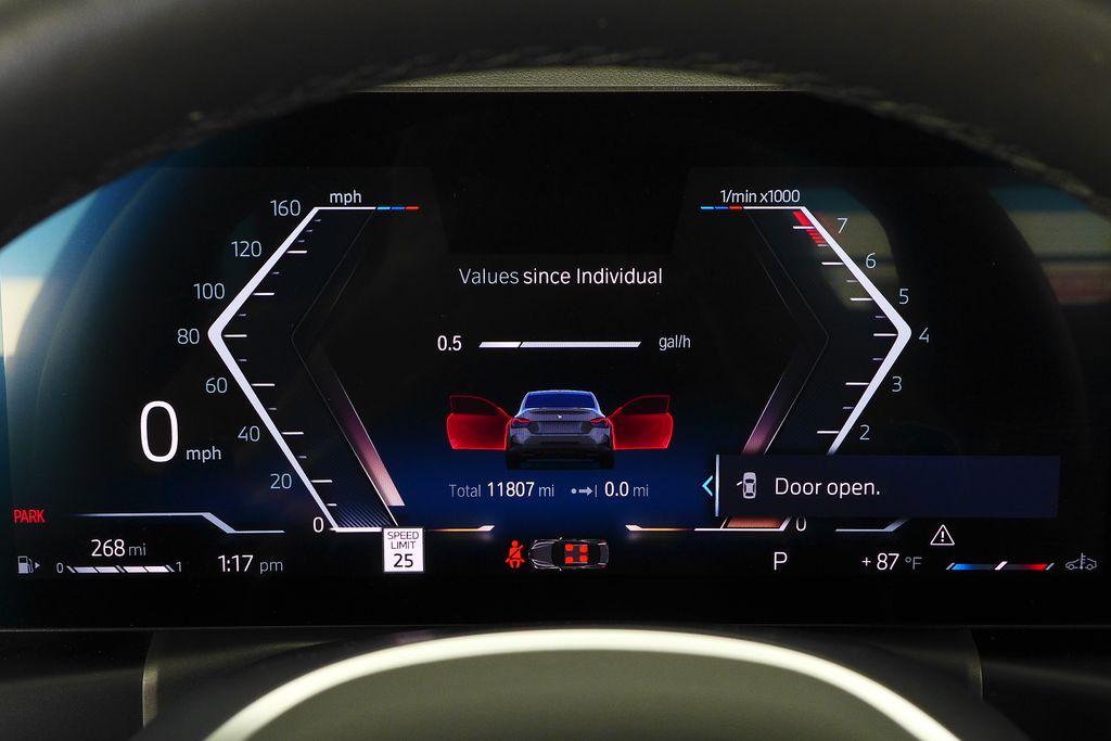 Thumbnail: 2024 BMW 2 Series - 30