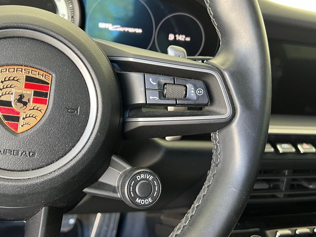 Thumbnail: 2020 Porsche 911 - 9