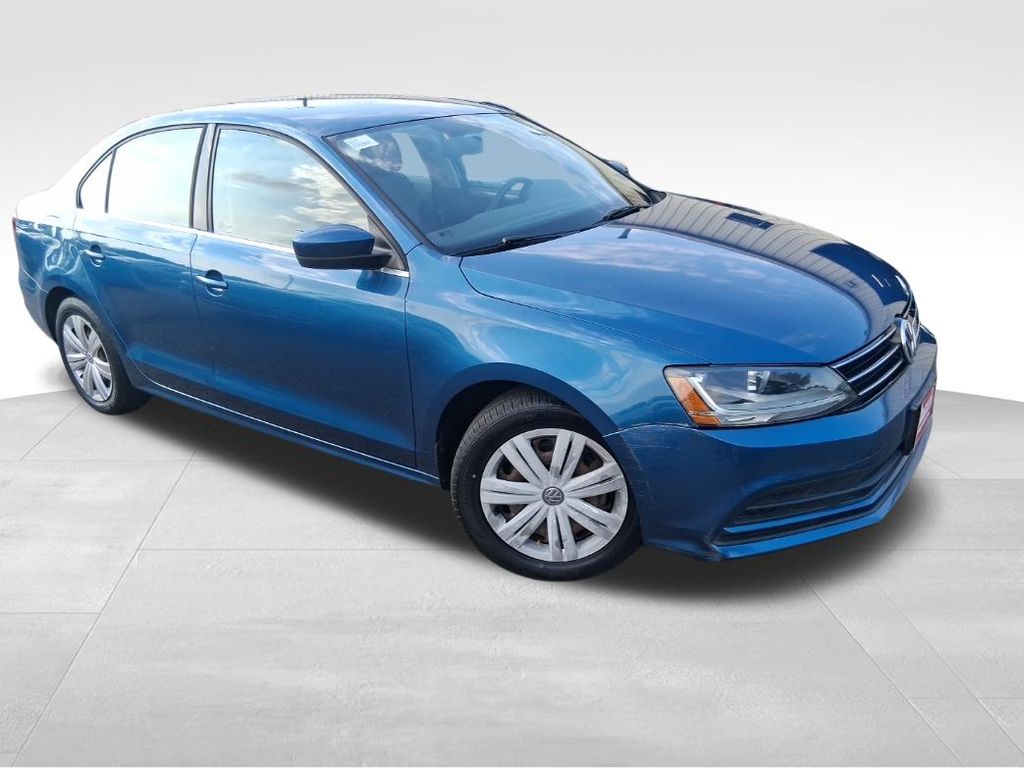 Used 2017 Blue Volkswagen 1.4T S image 3