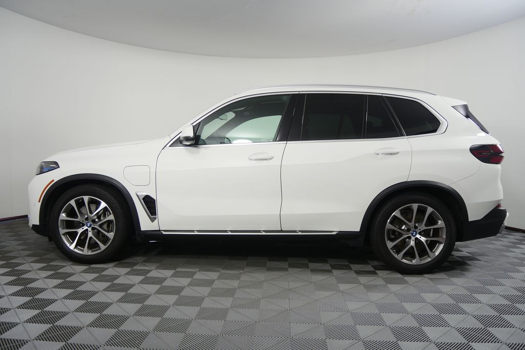 Thumbnail: 2025 BMW X5 - 6