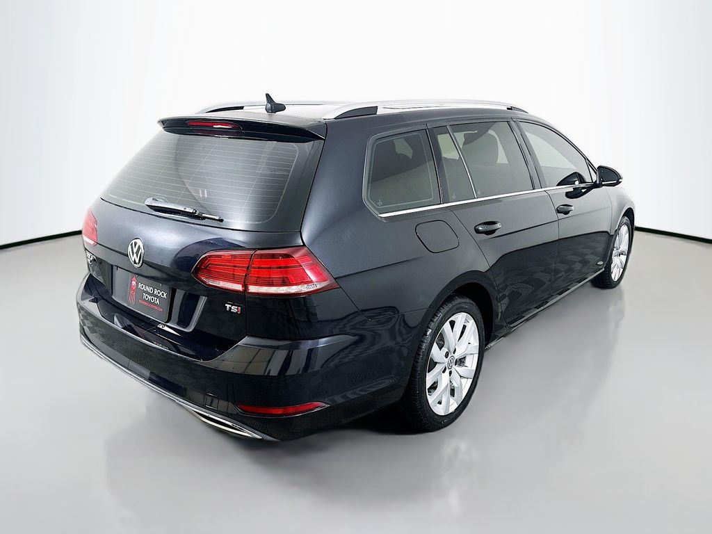 Thumbnail: 2018 Volkswagen e-Golf - 5