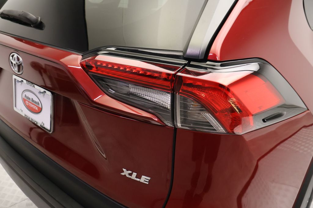 Thumbnail: 2024 Toyota RAV4 - 9