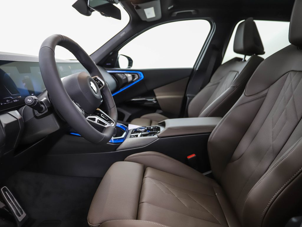 Thumbnail: 2026 BMW X3 - 11