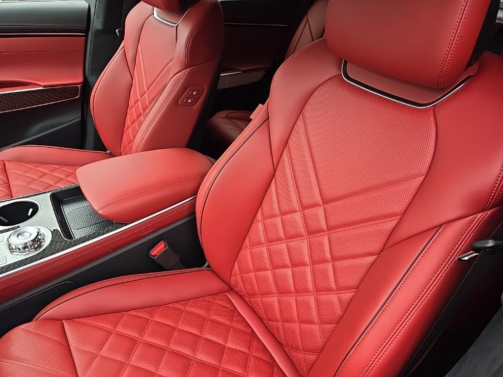 Thumbnail: 2026 Genesis GV70 - 18