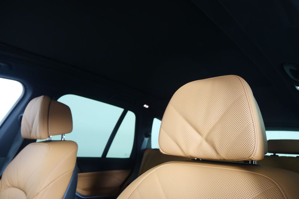2026 BMW X5 xDrive40i 12