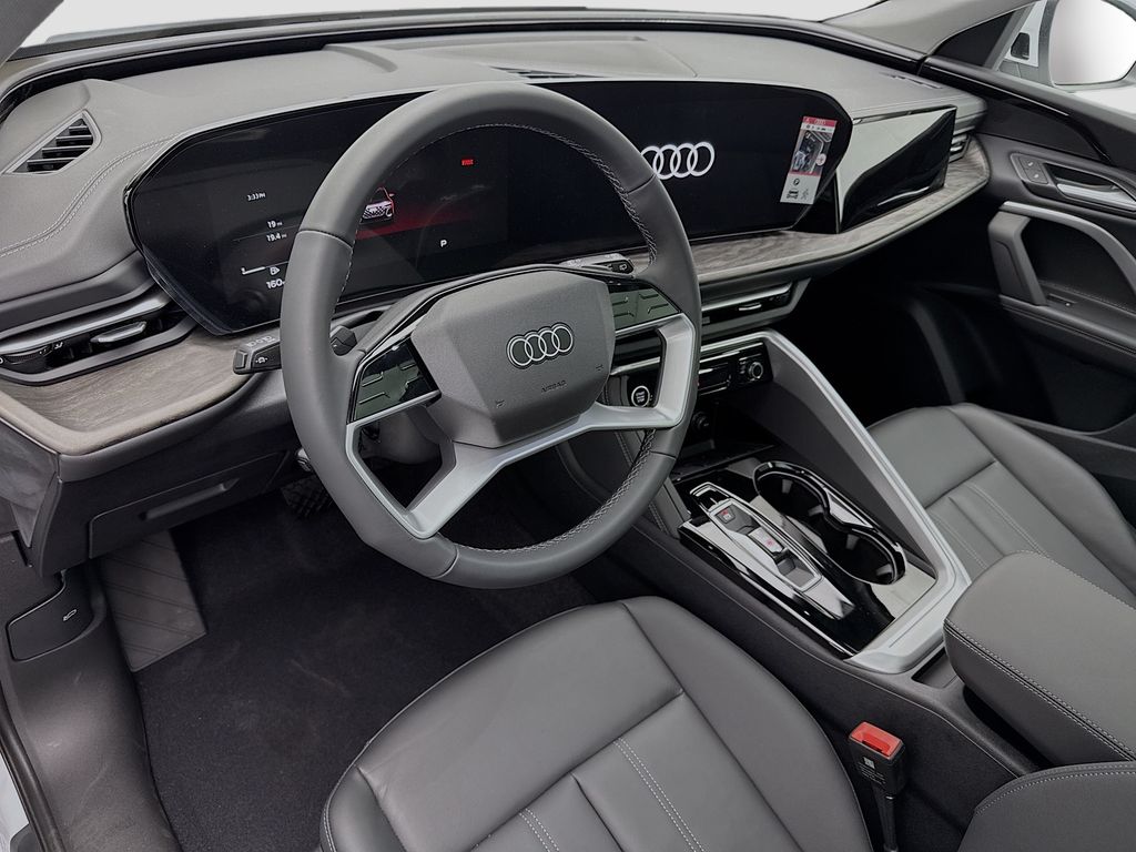 Thumbnail: 2025 Audi Q5 - 9