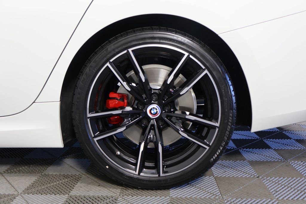 Thumbnail: 2023 BMW 3 Series - 16