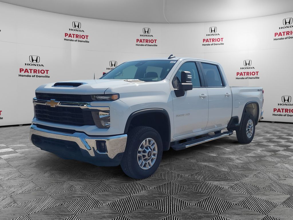 Summit White 2025 Chevrolet Silverado 2500HD Pickup Truck Four-Wheel Drive Automatic