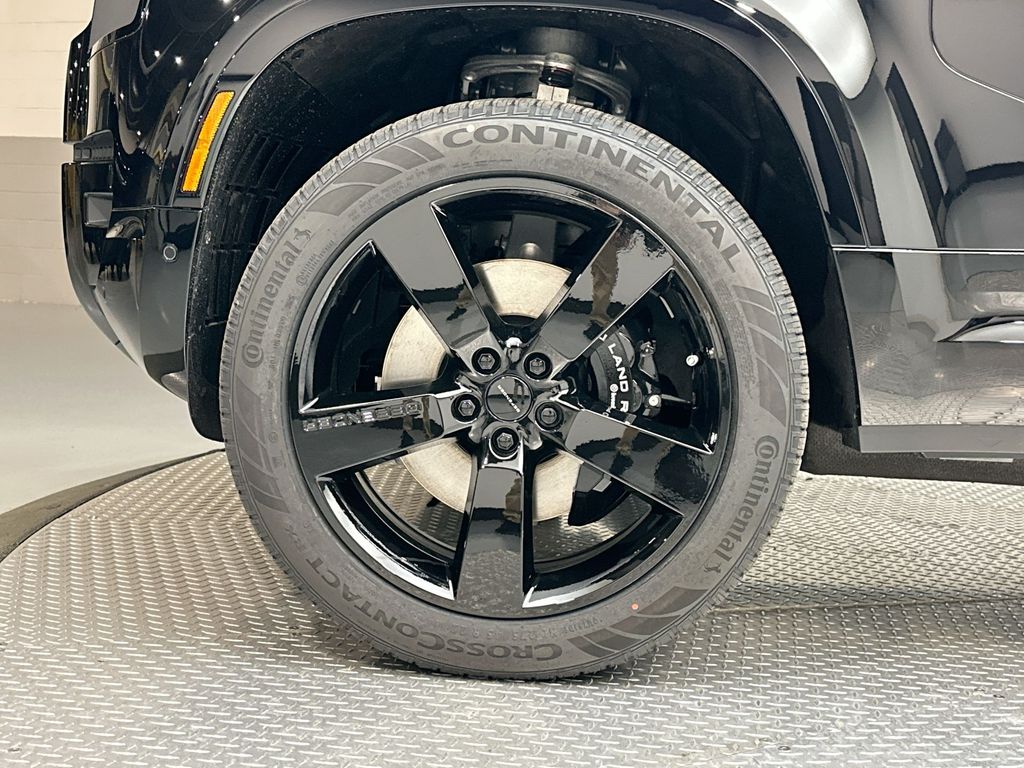 Thumbnail: 2026 Land Rover Defender - 5