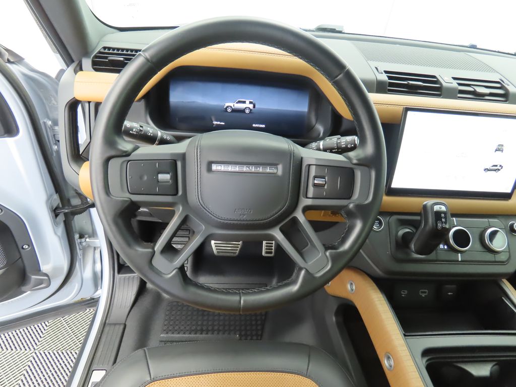 2023 Land Rover Defender 90 10
