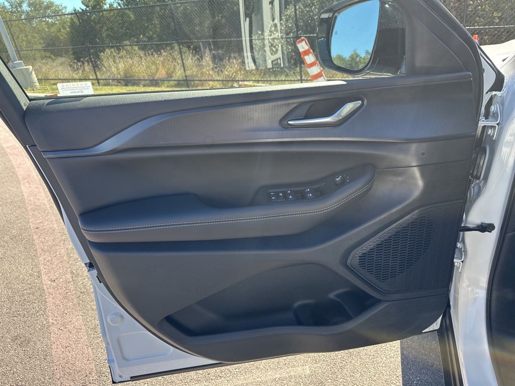 New Car 2025 Jeep Grand Cherokee  For Sale Under $50,000 In Austin, Texas