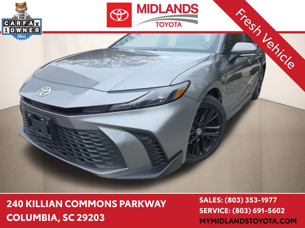 2025 Toyota Camry SE FWD