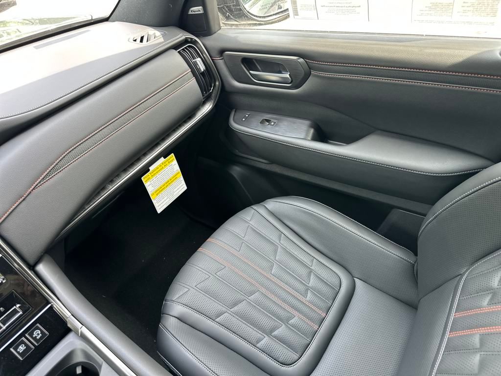 2025 Nissan Armada PRO-4X photo