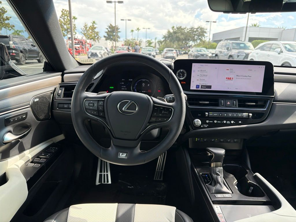 Thumbnail: 2024 Lexus ES - 14