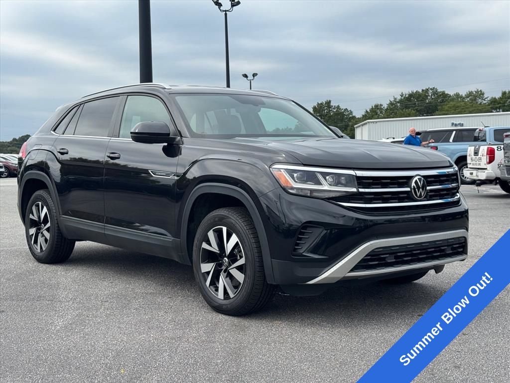 Platinum Gray Metallic 2022 Volkswagen Atlas Cross Sport SUV / Crossover Front-Wheel Drive 8-Speed Automatic