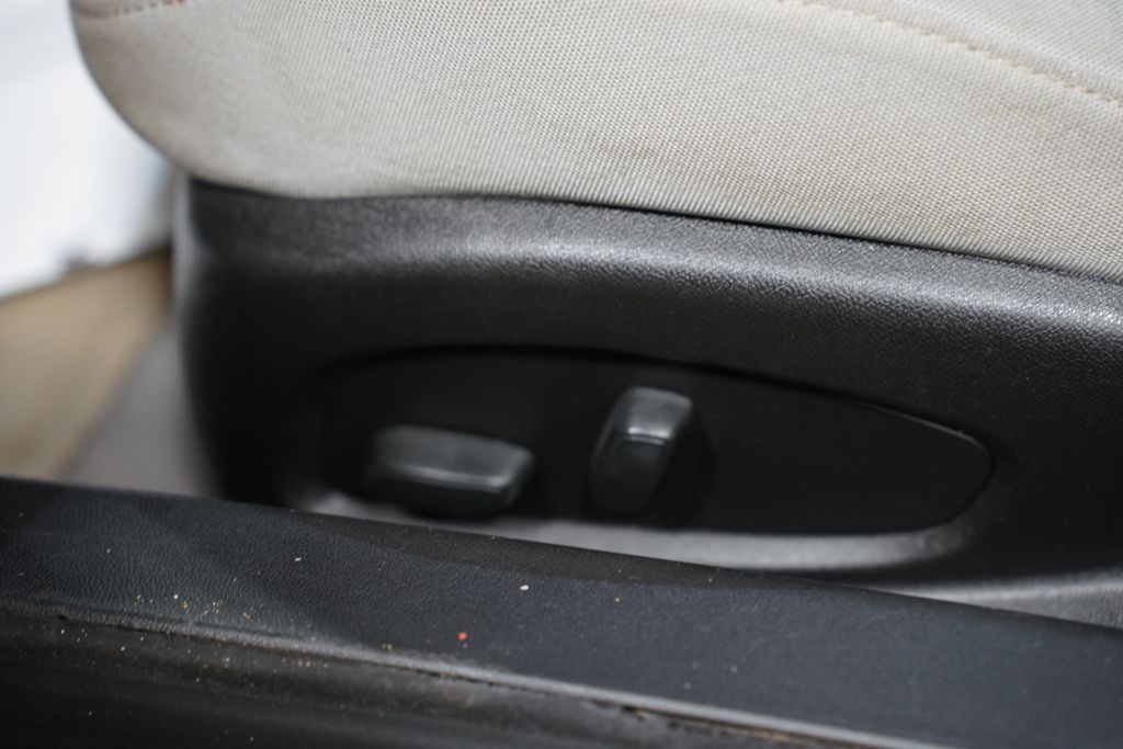 Thumbnail: 2018 Chevrolet Camaro - 28