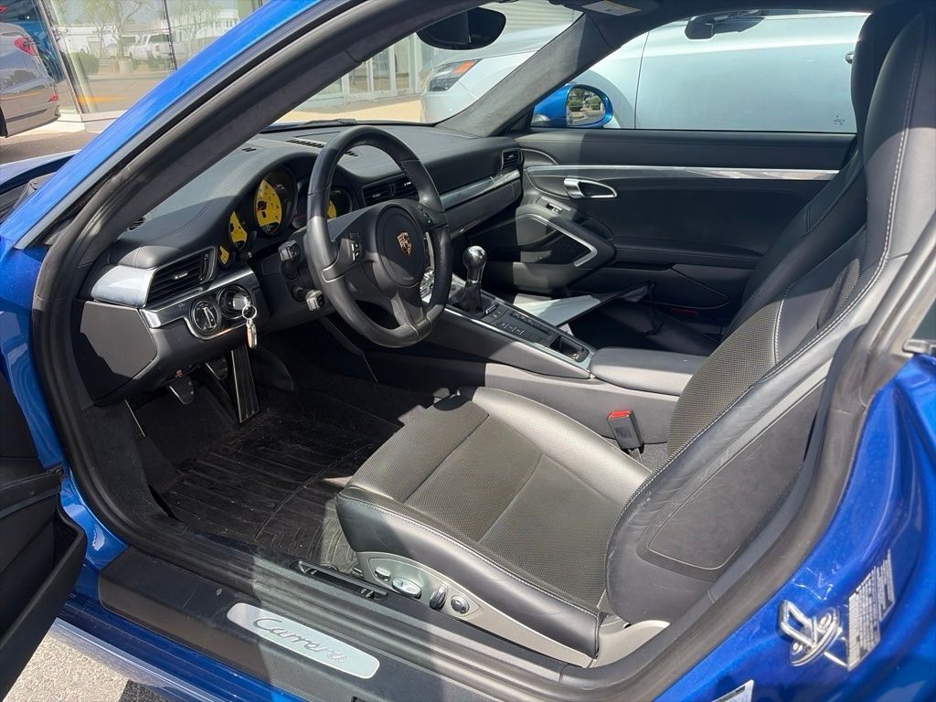 Thumbnail: 2014 Porsche 911 - 6