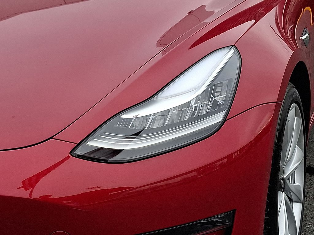 Thumbnail: 2019 Tesla Model 3 - 9