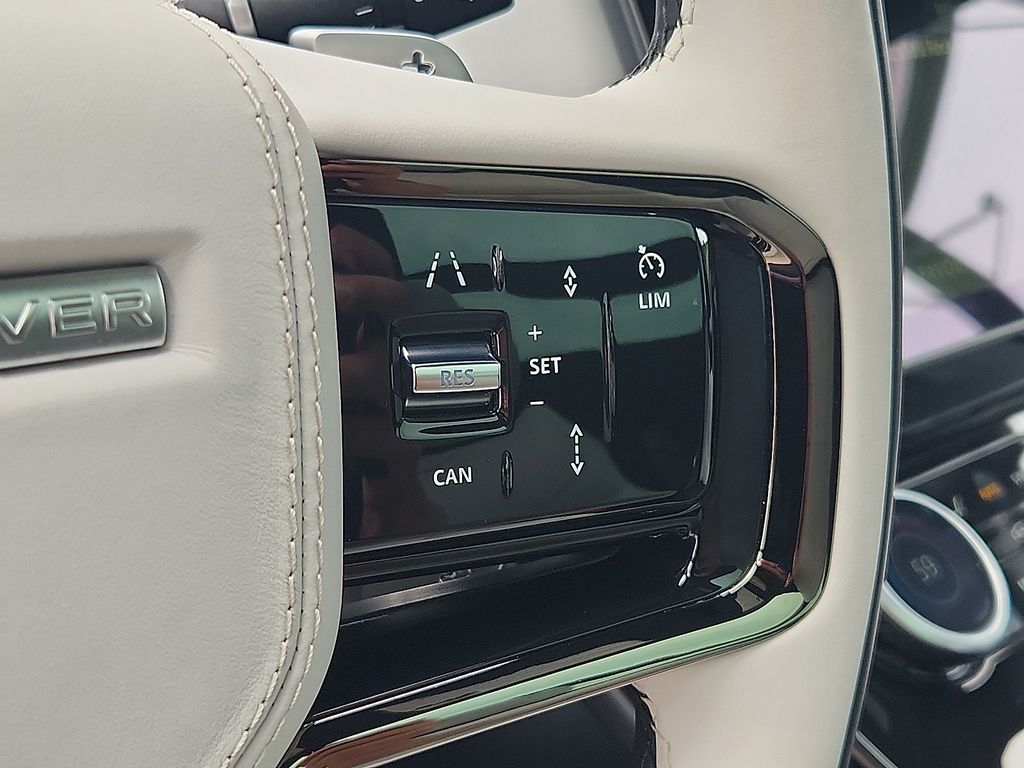 Thumbnail: 2023 Land Rover Range Rover Sport - 23