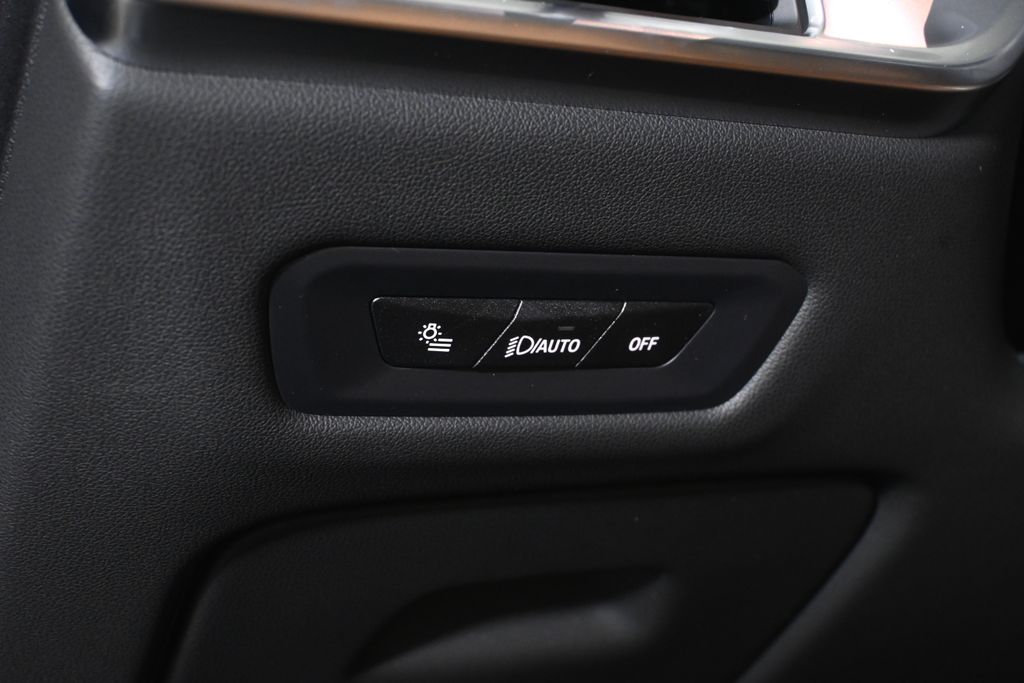 Thumbnail: 2026 BMW X5 - 26