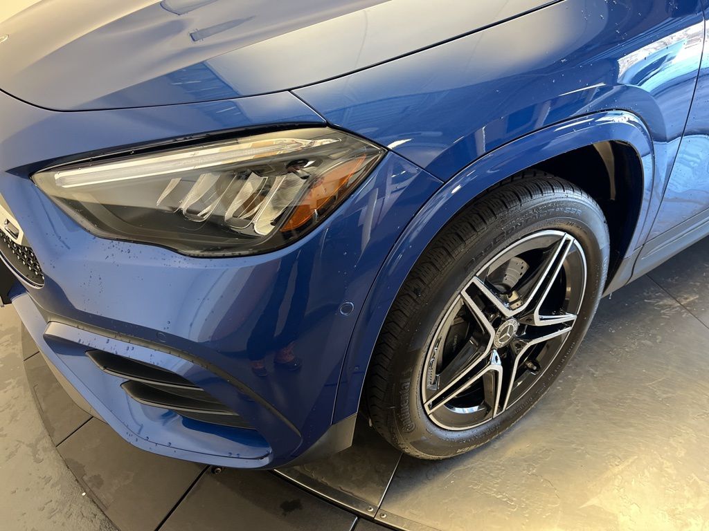 Thumbnail: 2025 Mercedes-Benz GLA - 9