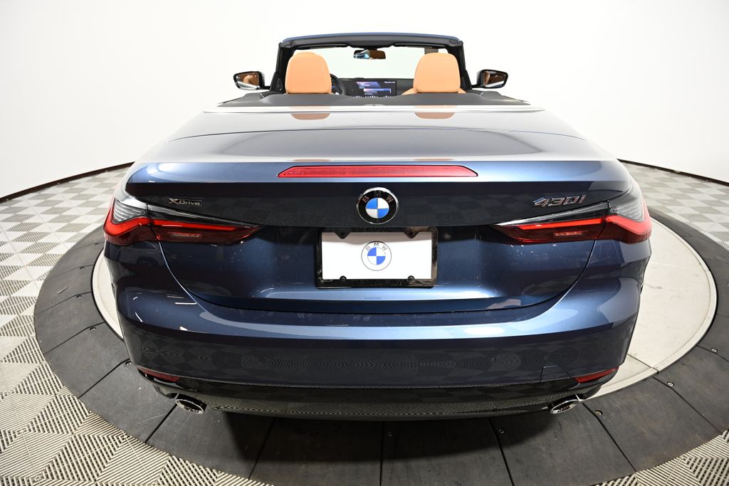 Thumbnail: 2026 BMW 4 Series - 8