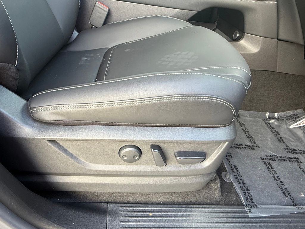 Used 2025 Blue INFINITI PURE image 37