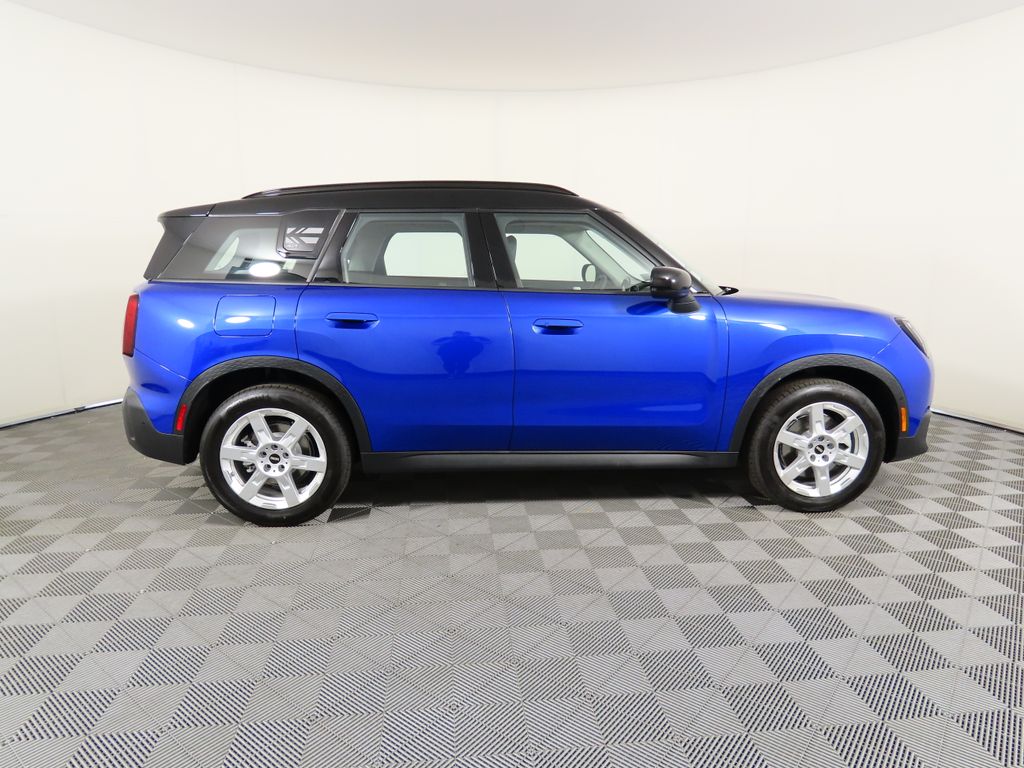 2025 MINI Cooper Countryman Base 4