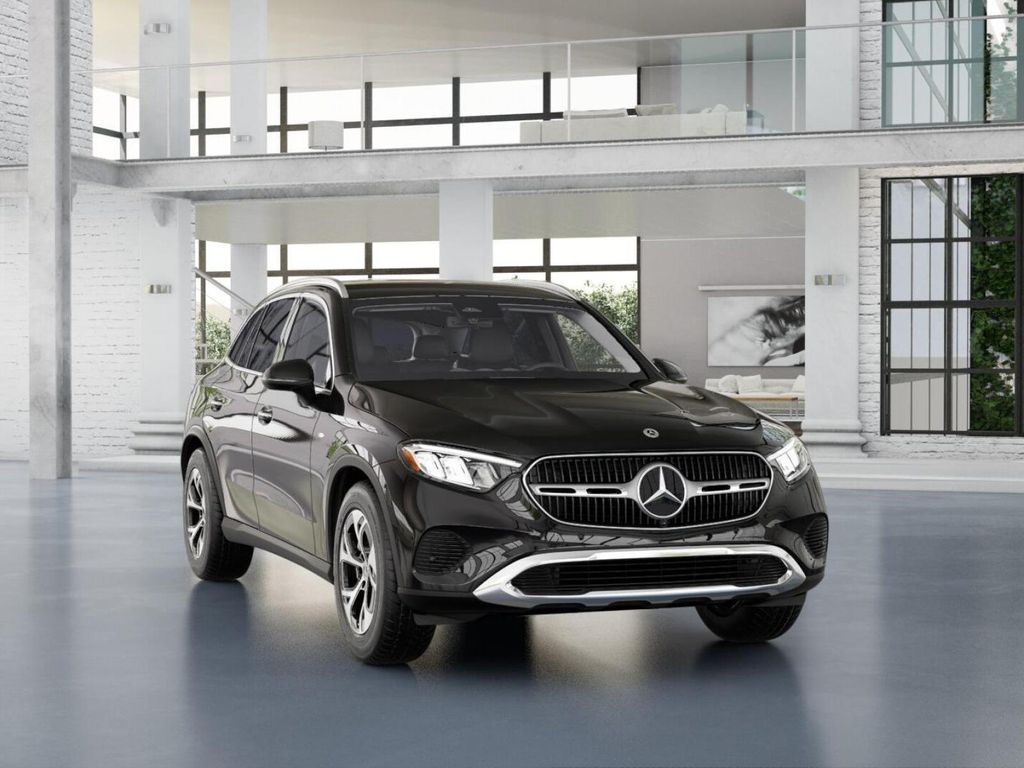 2025 Mercedes-Benz GLC 350 9