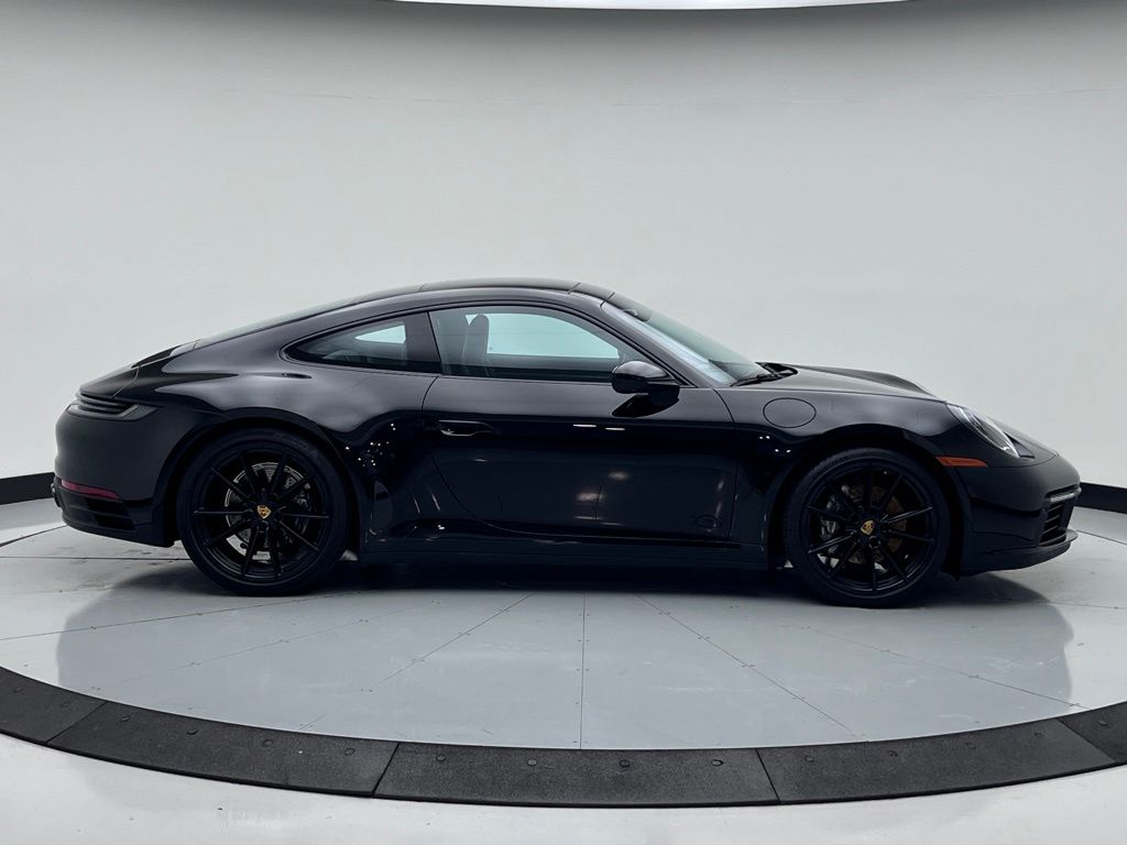 2021 Porsche 911 Carrera 8