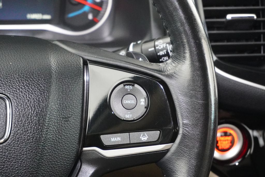 Used Car 2020 Honda Pilot  Touring For Sale Under $25,000 In Weatherford, Texas