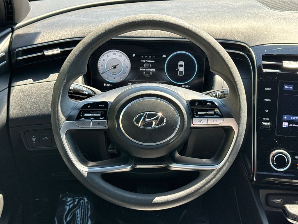 Used 2023 White Hyundai SEL image 23